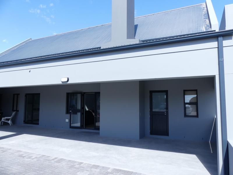 To Let 2 Bedroom Property for Rent in Britannia Bay Western Cape